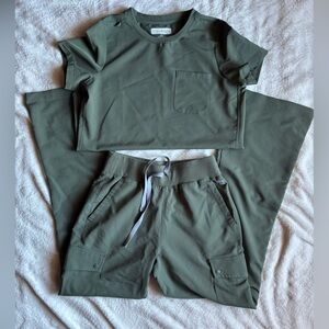 Resurge Olive Scrub Set